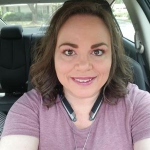 Meet your Posher, Kelly
